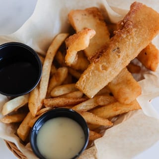 FISH & CHIPS